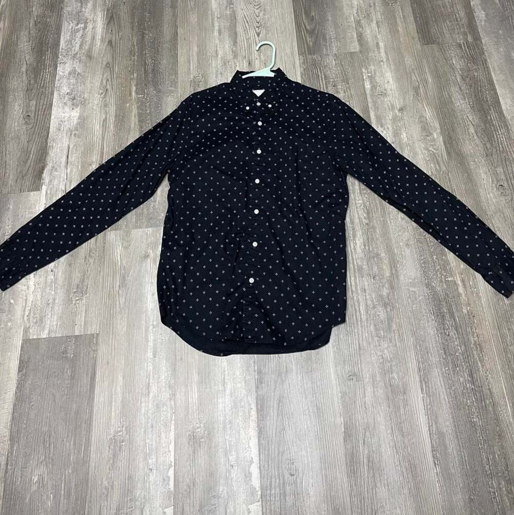 American Eagle Men's Long Sleeve Button Down Shirt Size M Black Patterned